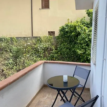 Modern Eingerichtetes In Nyaraló Posada