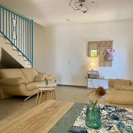 Modern Eingerichtetes In